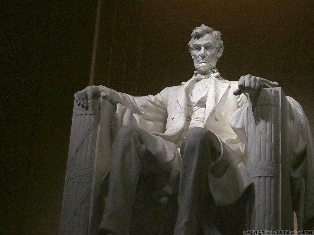 Lincoln Memorial - Statue of Abraham Lincoln