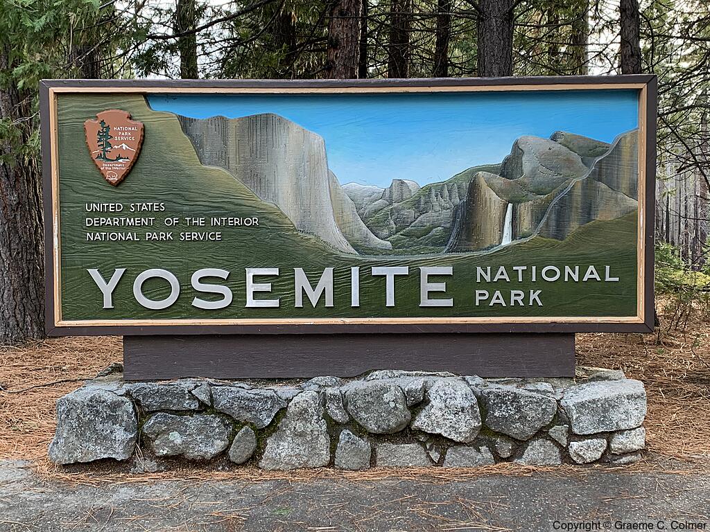 Yosemite National Park - Big Oak Flat Entrance