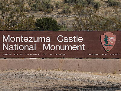 Montezuma Castle National Monument - Entrance
