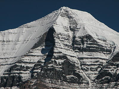 Mount Robson Provincial Park - Mount Robson